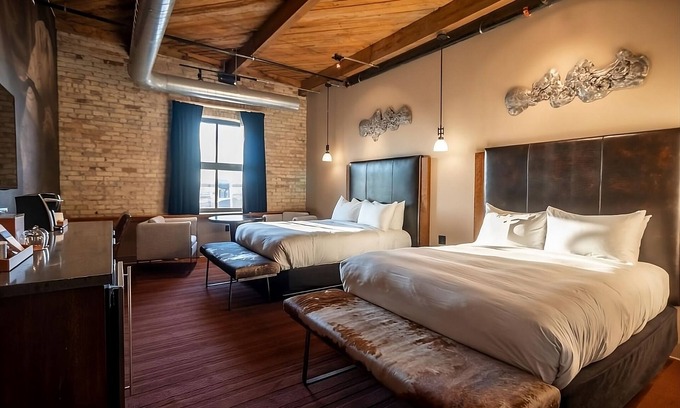 Milwaukee Hotel | 3 Premium Loft 2 Queen Beds at The Iron Horse Hotel, Pet-friendly Property!