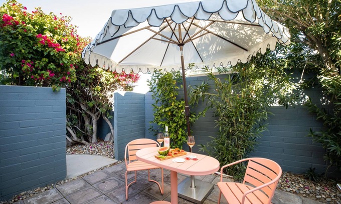 Tahquitz River Estates House | 3 Private Rooms At The Wesley Hotel Perfect for Group Stays