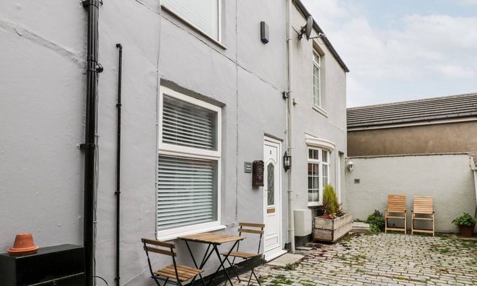 Marske-by-the-Sea Cottage | 3 Prospect Terrace