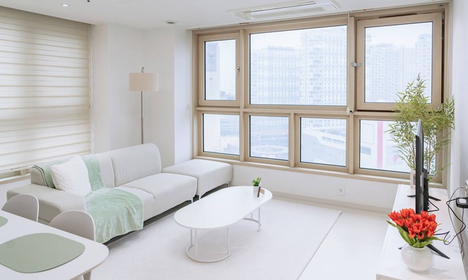 Seo-gu Condo | 3 Queen Beds - Mins to Incheon Airport, Songdo & Seoul