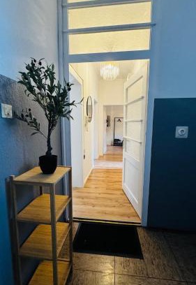 Aschaffenburg Apartment | 3-room apartment with parking space Sleepomat