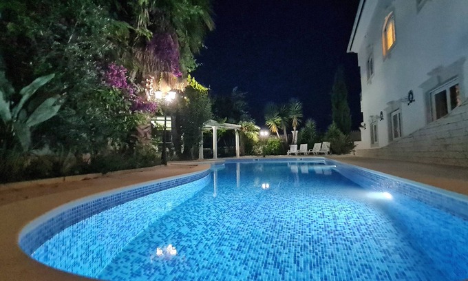 Maceira House | 3 Rooms Penthouse at Luxury Villa 5☆(6-8 Guests) by Silver Village Residence