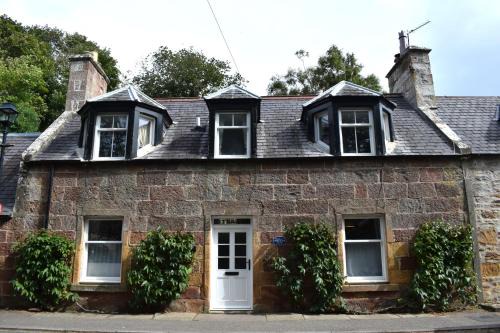 Dornoch House | 3 St Gilbert Street