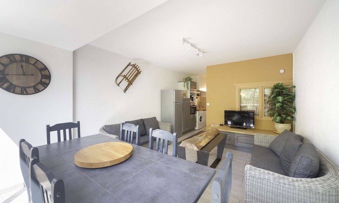 Eaux-Bonnes Apartment | 3-star apartment for 6 with ski locker in Gourette