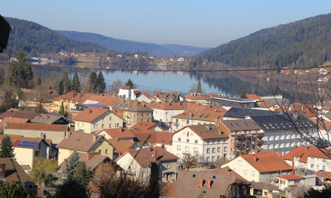 Gerardmer Cottage | 3-star gîte in Gérardmer, 5 minutes' walk from the center, with beautiful view of the lake