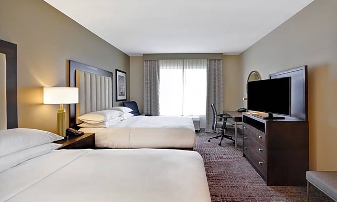 Bedford Park Hotel | 3-Star Hotel ∙ DoubleTree by Hilton Chicago Midway Airport, IL