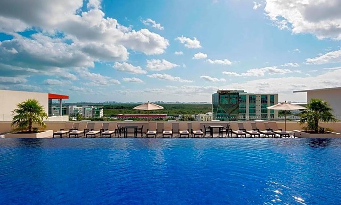 Downtown Cancun Hotel | 3-Star Hotel ∙ Four Points by Sheraton Cancun Centro