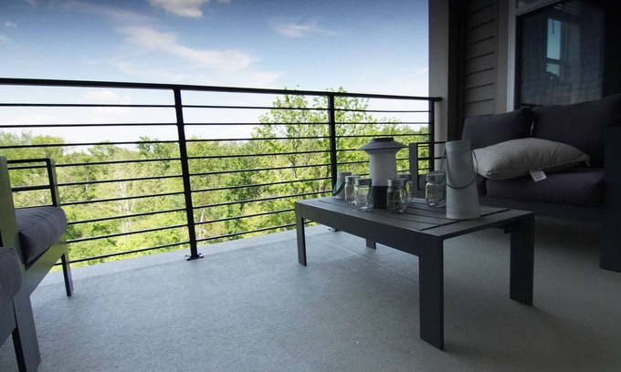 Chantilly Condo | 3 Story Luxury Business Condo