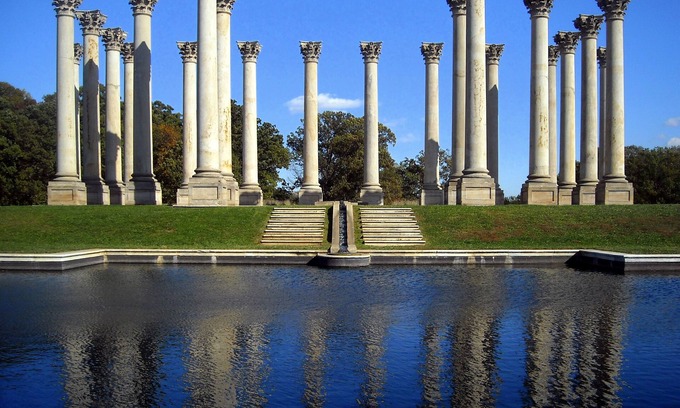 Capitol Hill Hotel | 3 Stylish Group Getaway Near DC’s Must-See National Museum Attractions