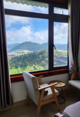 Da Lat Bed & Breakfast | 3 Tầng Mây Homestay & Coffee