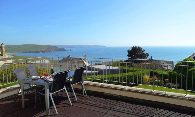 Bigbury-on-Sea Cottage | 3 TARIFA, family friendly, country holiday cottage in Bigbury-On-Sea