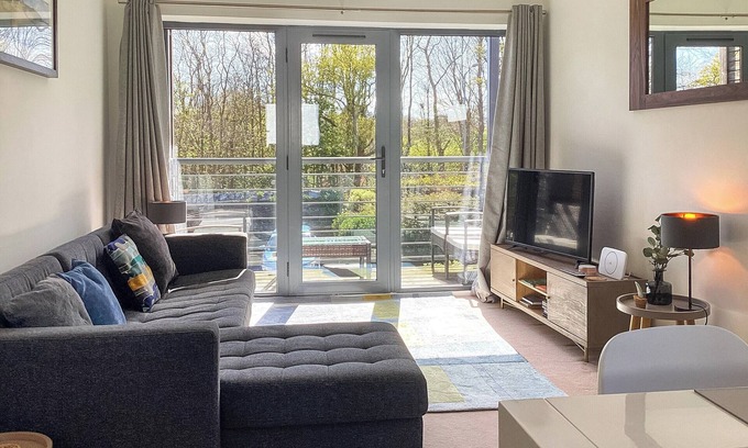 Charlestown Apartment | 3 Waterwheel Apartment