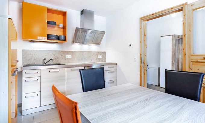 Kroepelin Apartment | 3- Zimmer- Ferienhaushälfte Lucky 2 - Familien Ferienhof Lucky bei Kühlungsborn OFC 08