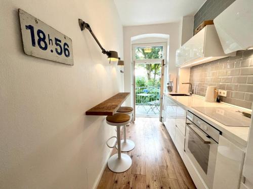 Flensburg Apartment | 3 Zimmer Ferienwohnung Burghof mit Balkon im Herzen Flensburgs