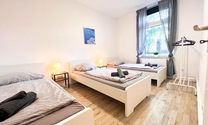 Altenhagen Apartment | 3 Zimmer mit 6 Betten, große Küche, neues Bad, 7min zur A1