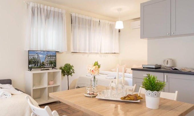 Zagreb Apartment | 30 m² Apartment ∙ 4 guests