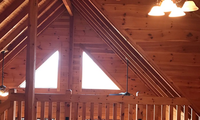 Rileyville Cabin | 30 mile views newer log cabin Close to Luray and national park river