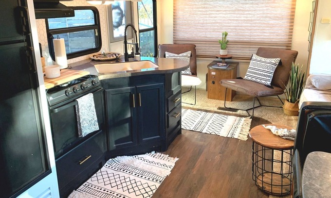 Spring Hill House | 30% Off Boho Glamping Retreat Nashville w/ POOL! Pets are Welcome!