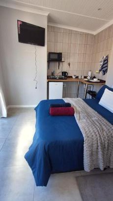 Lorraine Apartment | 30 On Dijon Room2
