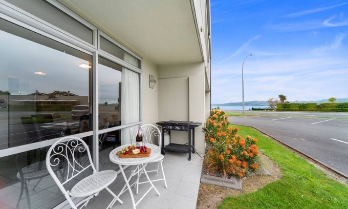 Two Mile Bay House | 300 Lake Terrace at the Lake