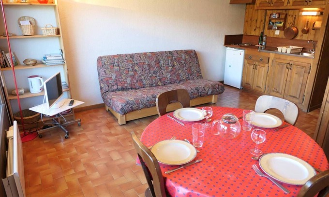 Le Bettex Apartment | 300m from ski slopes, 1st floor, view mountain, balcony, parking, tv, 28m², Saint Gervais