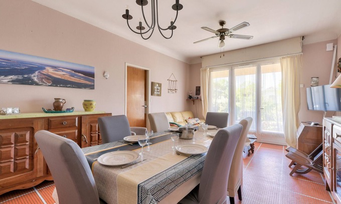 Andernos-les-Bains Ski Chalet | 300m from Mauret's beach, House for 8