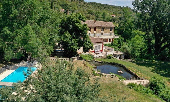 Les Mages Villa | 30ILLE Moulin de Soie