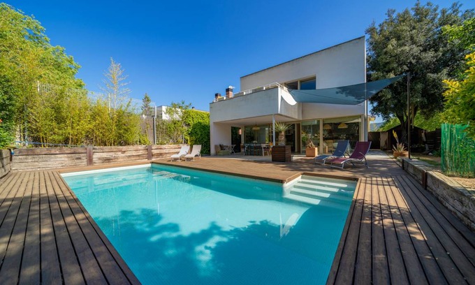 Argentona Villa | 318 m² Villa ∙ 4 bedrooms ∙ 8 guests