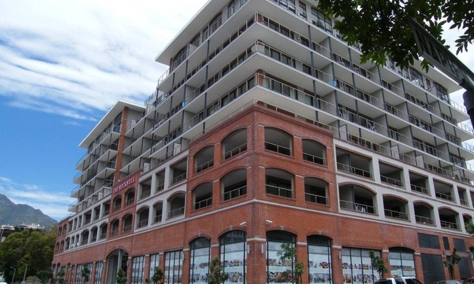Cape Town City Centre Apartment | 319 Rockwell's Luxury Aparthotel