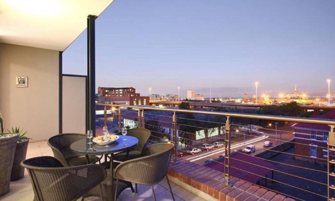 Cape Town City Centre Apartment | 319 Rockwell's Luxury Aparthotel