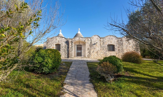 Ostuni House | 3279 Trullo Due Coni by Barbarhouse