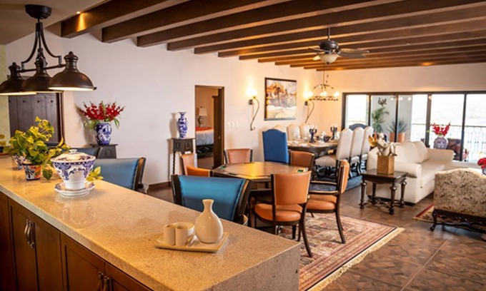 El Rosarito House | 331 m² House ∙ 4 bedrooms ∙ 10 guests