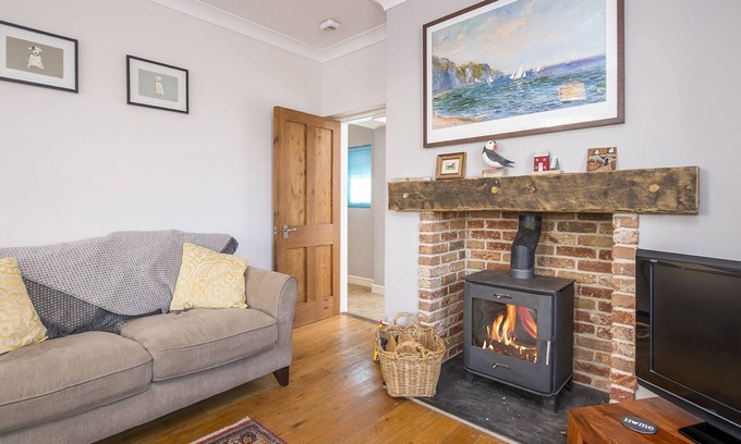 Angle Cottage | 35 Angle, Holiday Cottage Angle, Sleeps 5, 3 bedrooms, bathrooms