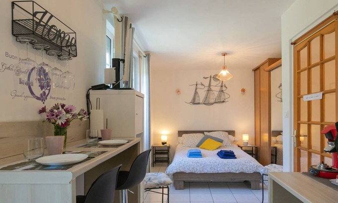 Kerlouan Apartment | 35 m² Apartment ∙ 1 bedroom ∙ 2 guests