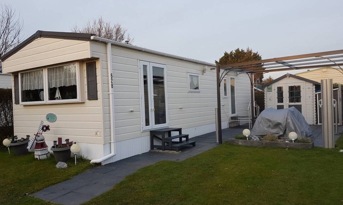 Municipality of Veere Ski Chalet | 35 m² Chalet ∙ 2 bedrooms ∙ 4 guests