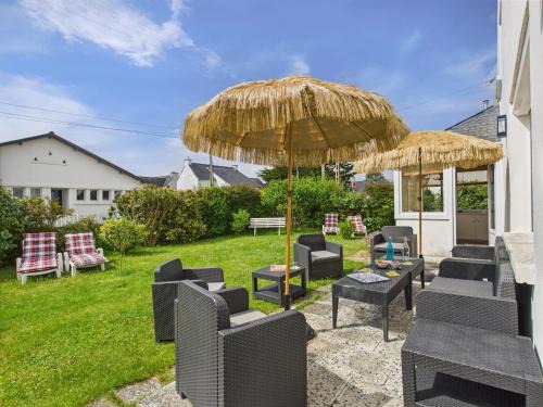 Ile-Tudy House | 350m de la plage - meublé 4 étoiles pour 8 avec jardin