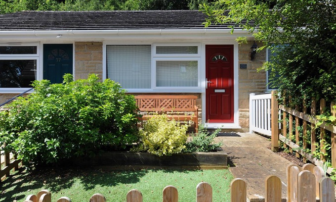 Bridport House | 36 FERNHILL HEIGHTS, family friendly in Charmouth