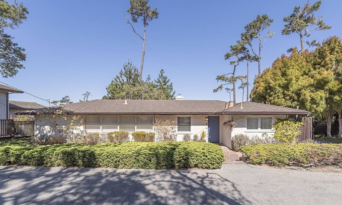 Del Monte Forest House | 3786 Adobe by the Sea ~ Golf View, Walk to Beach