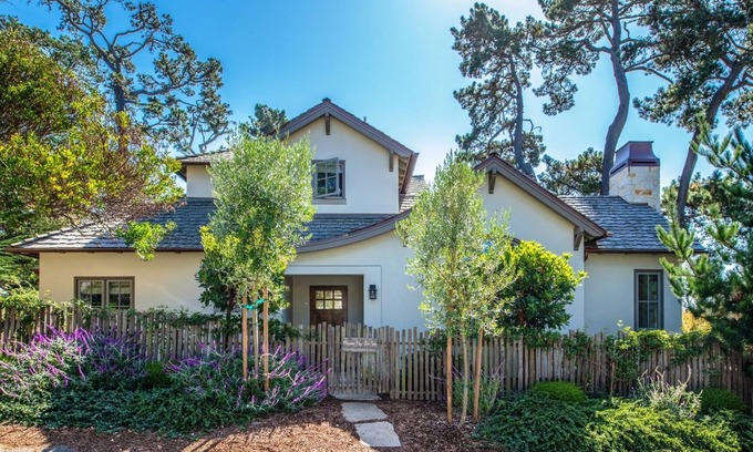 Northeast Carmel House | 3793 Ohana by the Sea ~ Walk to Shopping & Dining