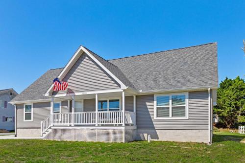 Keen-Wik On the Bay House | 38030 Keenwick Family Home