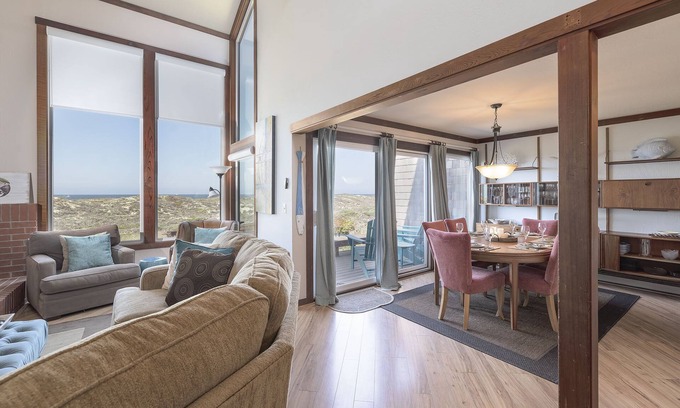 Castroville Condo | 3823 Sand Dollar House - Oceanfront on the Beach