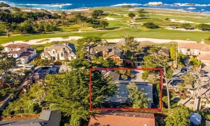 Del Monte Forest House | 3890 Cypress Rest 3 Bedroom Home by Redawning