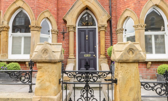 South Cliff Cottage | 39 West Street