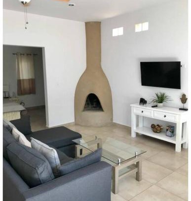 Cerritos Apartment | 3AP Beachy 1 bedroom 1 Bath Pool Lrg Patio
