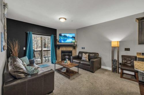 Bear Hollow Village House | 3BD Olympic Park Condo on FREE Shuttle Line