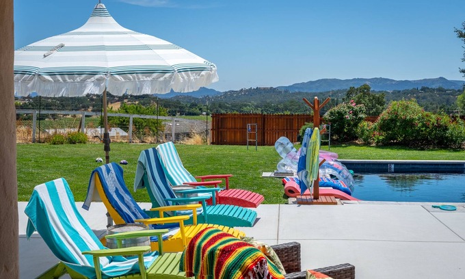 Atascadero House | 3bd, sleeps 8, just 20 minutes from Sensorio in the heart of the Central Coast