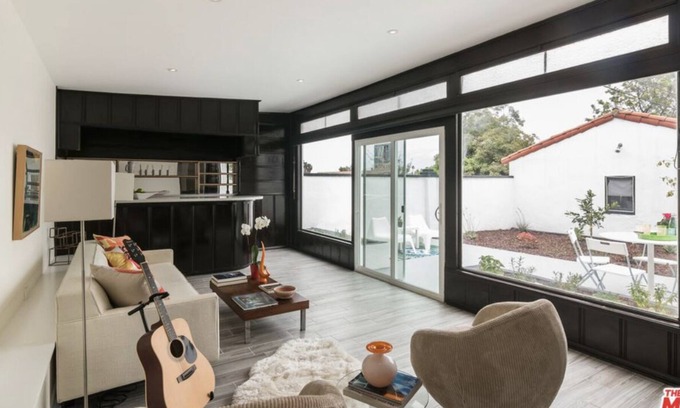 View Park-Windsor Hills House | 3BD Spanish Villa with Bonus Room + Bar + Modern Amenities