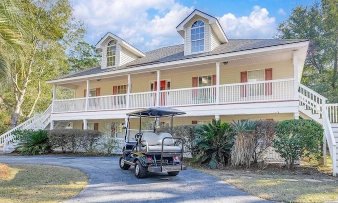 Bluffton House | 3BDRM Near Old Town; Golf Cart Access, Porch with Grill, Firepit
