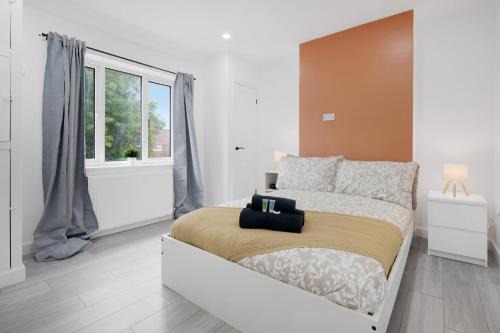 Alfreton Apartment | 3Bed House-Free Parking