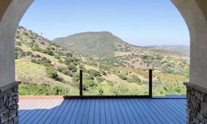 Temecula House | 3Bedroom 2bath in-law unit with kitchen and washer